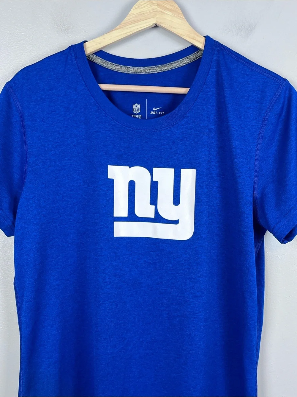 Nike x NFL Team Women's Dri-Fit New York Giants Performance Tee Size L; Football